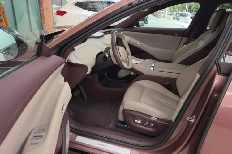 Used Xiaomi Auto YU7 2025 Ultra-Long Range High-Performance All-Wheel-Drive Max Edition Driver Seat