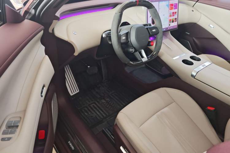 Used Xiaomi Auto YU7 2025 Ultra-Long Range High-Performance All-Wheel-Drive Max Edition Driver Seat