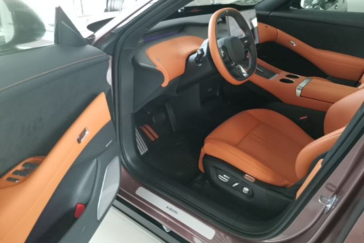 Used Xiaomi Auto YU7 2025 Ultra-Long Range All-Wheel Drive Pro Version Driver Seat
