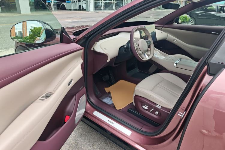 Used Xiaomi Auto YU7 2025 Ultra-Long Range High-Performance All-Wheel-Drive Max Edition Driver Seat