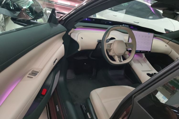 Used Xiaomi Auto YU7 2025 Ultra-Long Range High-Performance All-Wheel-Drive Max Edition Driver Seat