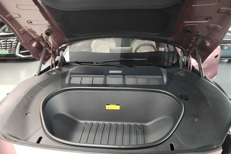 Used Xiaomi Auto YU7 2025 Ultra-Long Range High-Performance All-Wheel-Drive Max Edition Engine Bay
