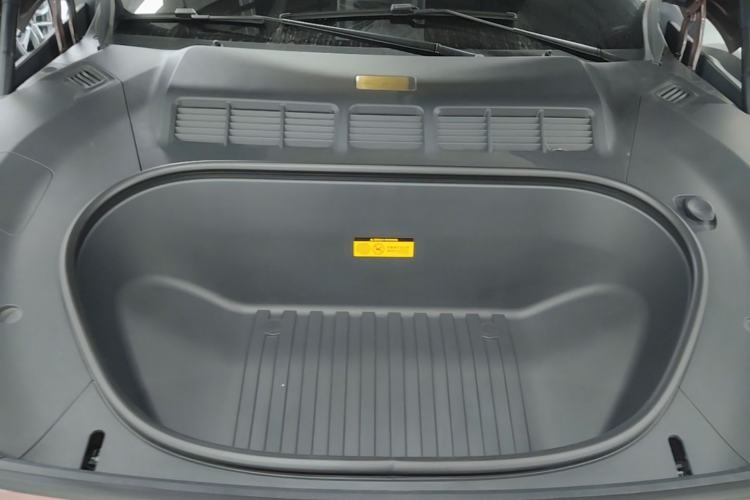 Used Xiaomi Auto YU7 2025 Ultra-Long Range High-Performance All-Wheel-Drive Max Edition Engine Bay