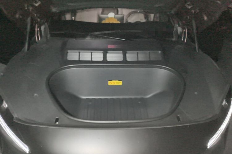 Used Xiaomi Auto YU7 2025 Ultra-Long Range High-Performance All-Wheel-Drive Max Edition Engine Bay