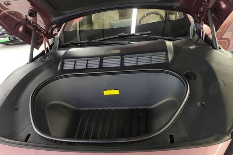 Used Xiaomi Auto YU7 2025 Ultra-Long Range High-Performance All-Wheel-Drive Max Edition Engine Bay