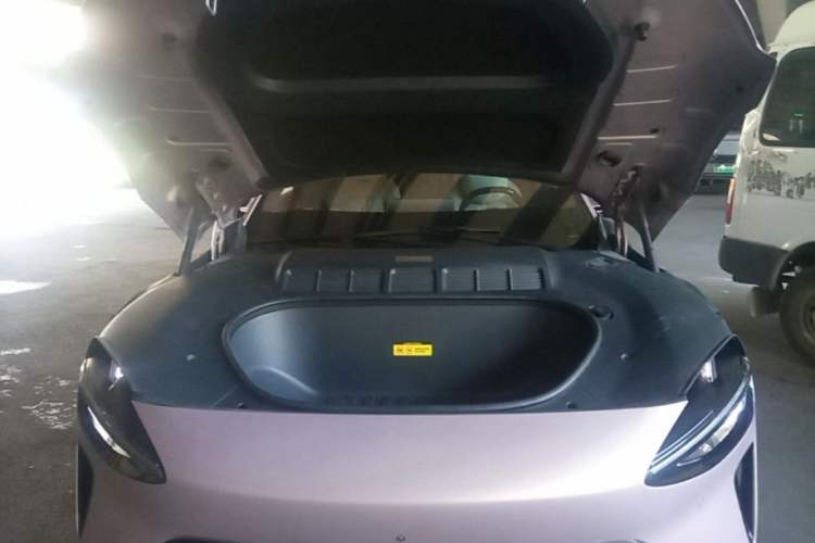 Used Xiaomi Auto YU7 2025 Ultra-Long Range High-Performance All-Wheel-Drive Max Edition Engine Bay
