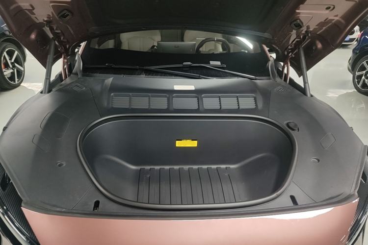 Used Xiaomi Auto YU7 2025 Ultra-Long Range High-Performance All-Wheel-Drive Max Edition Engine Bay