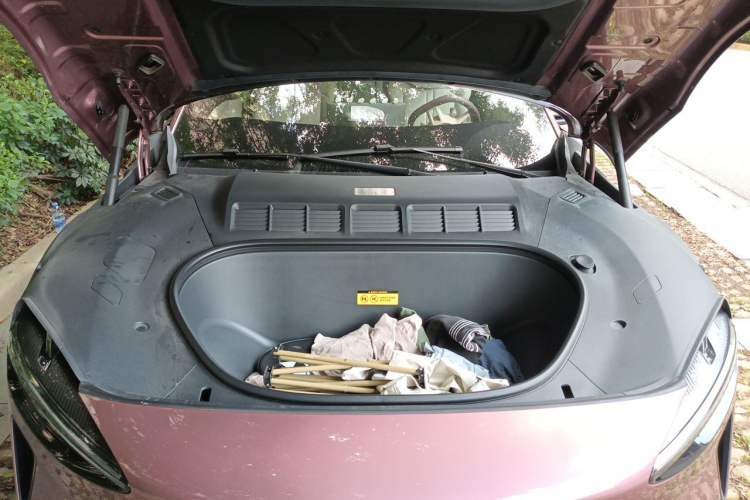 Used Xiaomi Auto YU7 2025 Ultra-Long Range High-Performance All-Wheel-Drive Max Edition Engine Bay