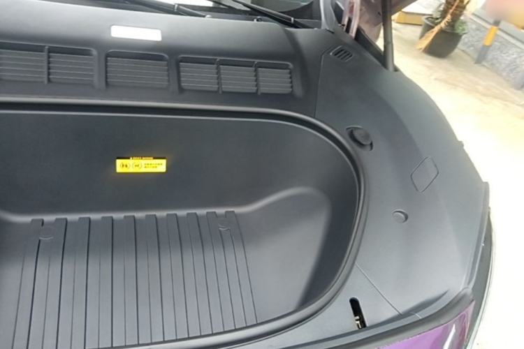 Used Xiaomi Auto YU7 2025 Ultra-Long Range All-Wheel Drive Pro Version Engine Bay Left