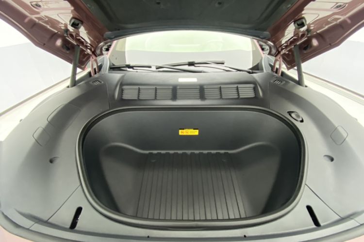 Used Xiaomi Auto YU7 2025 Ultra-Long Range High-Performance All-Wheel-Drive Max Edition Engine Bay