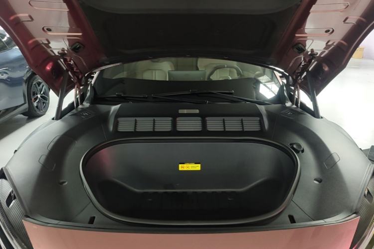 Used Xiaomi Auto YU7 2025 Ultra-Long Range High-Performance All-Wheel-Drive Max Edition Engine Bay
