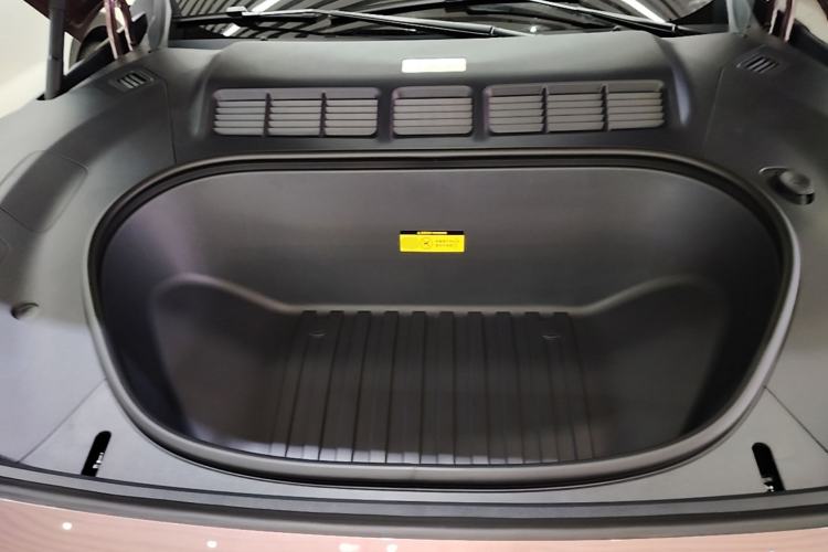 Used Xiaomi Auto YU7 2025 Ultra-Long Range High-Performance All-Wheel-Drive Max Edition Engine Bay