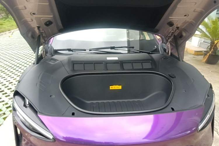 Used Xiaomi Auto YU7 2025 Ultra-Long Range All-Wheel Drive Pro Version Engine Bay