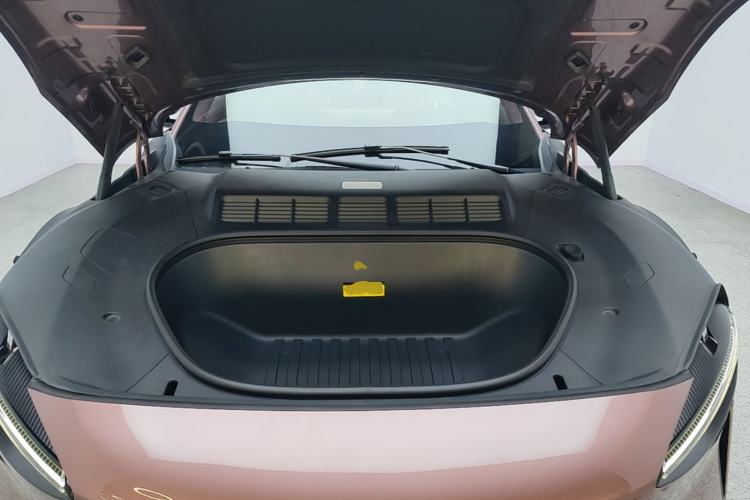 Used Xiaomi Auto YU7 2025 Ultra-Long Range High-Performance All-Wheel-Drive Max Edition Engine Bay