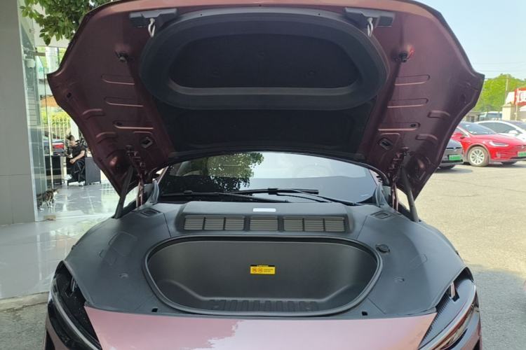 Used Xiaomi Auto YU7 2025 Ultra-Long Range High-Performance All-Wheel-Drive Max Edition Engine Bay