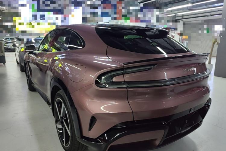 Used Xiaomi Auto YU7 2025 Ultra-Long Range High-Performance All-Wheel-Drive Max Edition Exterior 2