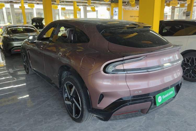 Used Xiaomi Auto YU7 2025 Ultra-Long Range High-Performance All-Wheel-Drive Max Edition Exterior 2