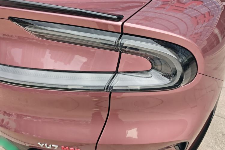 Used Xiaomi Auto YU7 2025 Ultra-Long Range High-Performance All-Wheel-Drive Max Edition Exterior 3