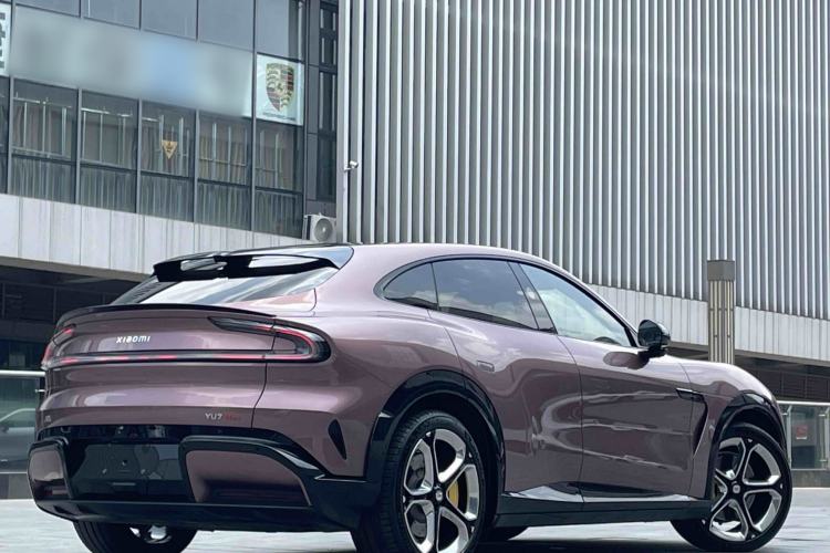 Used Xiaomi Auto YU7 2025 Ultra-Long Range High-Performance All-Wheel-Drive Max Edition Exterior 4