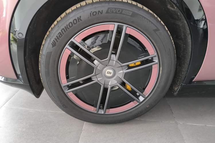 Used Xiaomi Auto YU7 2025 Ultra-Long Range All-Wheel Drive Pro Version Exterior 4