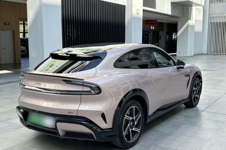 Used Xiaomi Auto YU7 2025 Ultra-Long Range High-Performance All-Wheel-Drive Max Edition Exterior 4