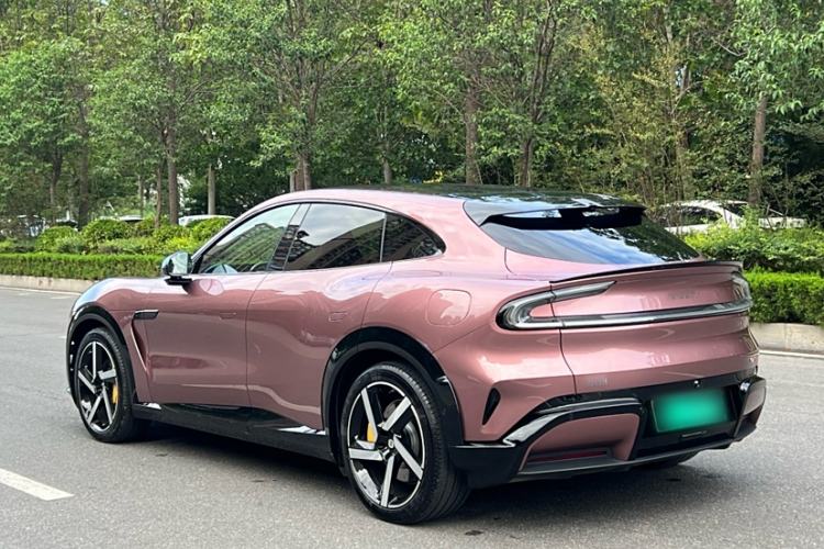 Used Xiaomi Auto YU7 2025 Ultra-Long Range High-Performance All-Wheel-Drive Max Edition Exterior 5