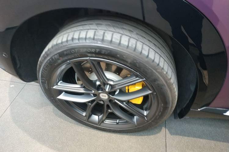Used Xiaomi Auto YU7 2025 Ultra-Long Range High-Performance All-Wheel-Drive Max Edition Exterior 5