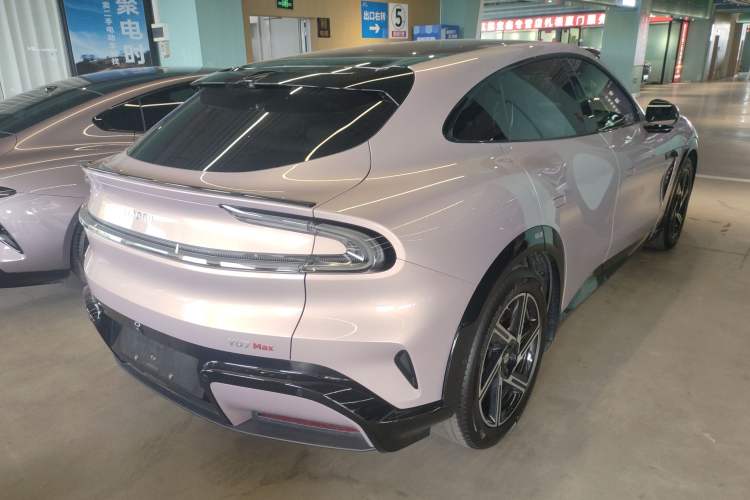 Used Xiaomi Auto YU7 2025 Ultra-Long Range High-Performance All-Wheel-Drive Max Edition Exterior 5