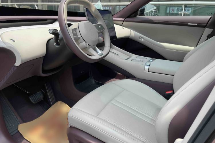 Used Xiaomi Auto YU7 2025 Ultra-Long Range High-Performance All-Wheel-Drive Max Edition Exterior 6