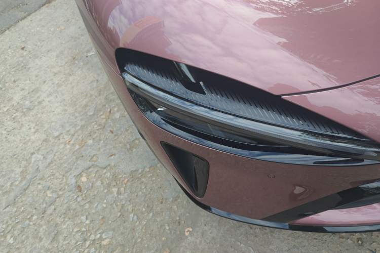 Used Xiaomi Auto YU7 2025 Ultra-Long Range High-Performance All-Wheel-Drive Max Edition Exterior 6