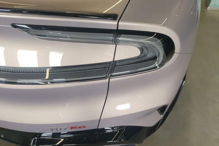 Used Xiaomi Auto YU7 2025 Ultra-Long Range High-Performance All-Wheel-Drive Max Edition Exterior 6