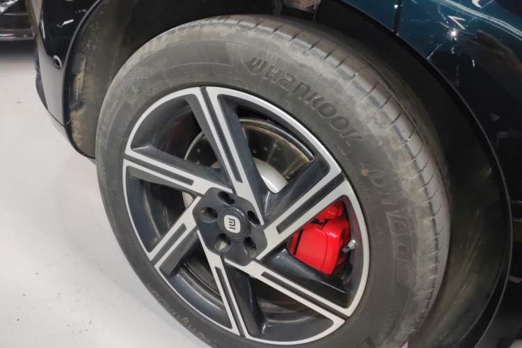 Used Xiaomi Auto YU7 2025 Ultra-Long Range High-Performance All-Wheel-Drive Max Edition Exterior 7
