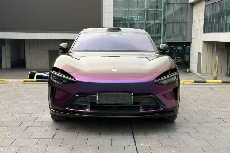 Used Xiaomi Auto YU7 2025 Ultra-Long Range High-Performance All-Wheel-Drive Max Edition Exterior 8