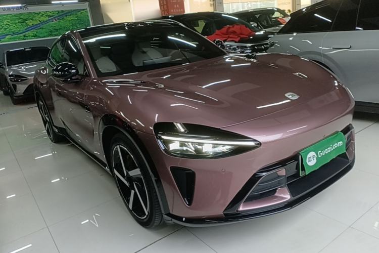 Used Xiaomi Auto YU7 2025 Ultra-Long Range High-Performance All-Wheel-Drive Max Edition Front Right 45 Deg