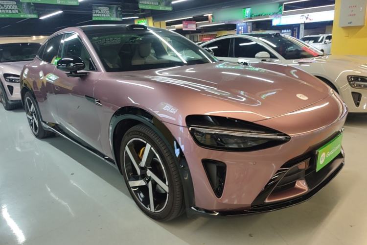 Used Xiaomi Auto YU7 2025 Ultra-Long Range High-Performance All-Wheel-Drive Max Edition Front Right 45 Deg
