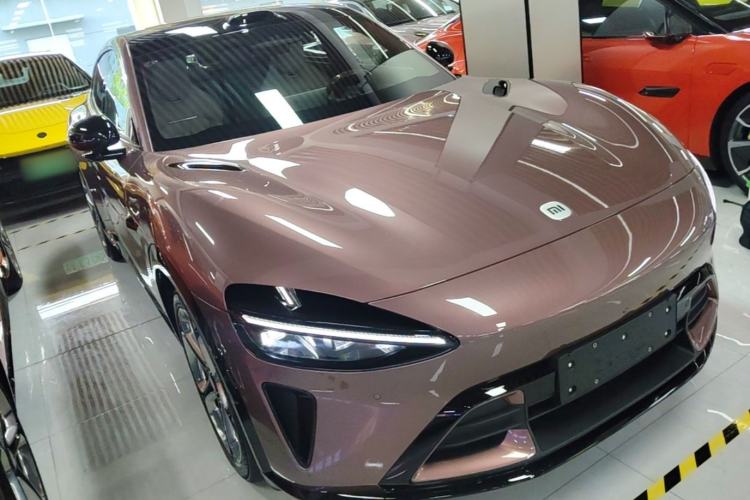 Used Xiaomi Auto YU7 2025 Ultra-Long Range High-Performance All-Wheel-Drive Max Edition Front Right 45 Deg