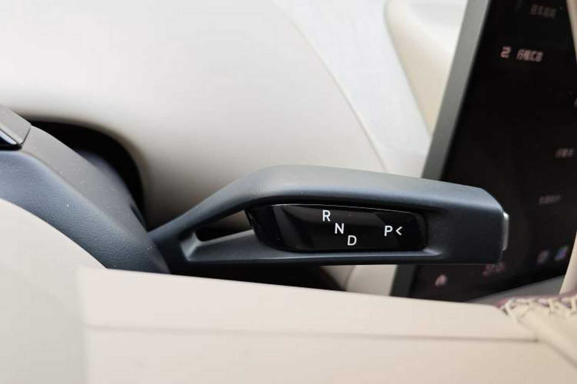Used Xiaomi Auto YU7 2025 Ultra-Long Range High-Performance All-Wheel-Drive Max Edition Gear Lever