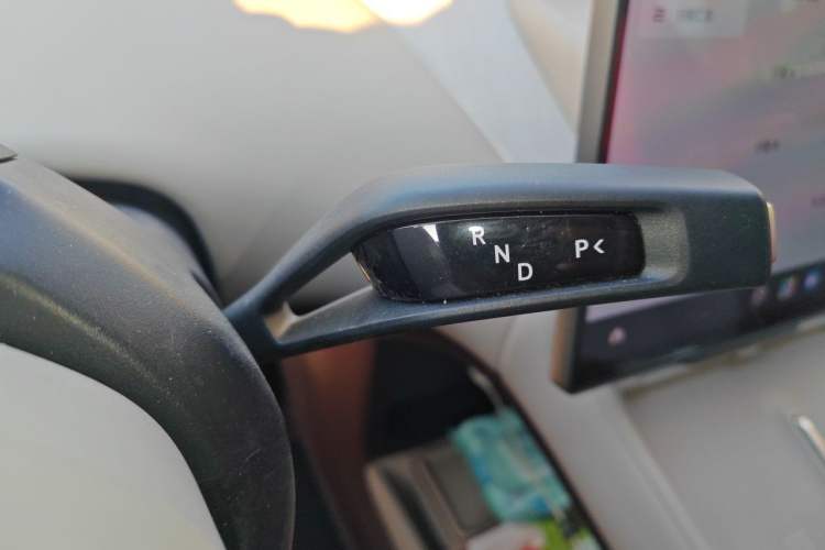 Used Xiaomi Auto YU7 2025 Ultra-Long Range All-Wheel Drive Pro Version Gear Lever
