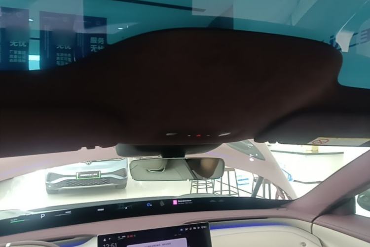Used Xiaomi Auto YU7 2025 Ultra-Long Range High-Performance All-Wheel-Drive Max Edition Headliner
