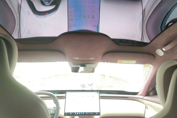 Used Xiaomi Auto YU7 2025 Ultra-Long Range High-Performance All-Wheel-Drive Max Edition Headliner