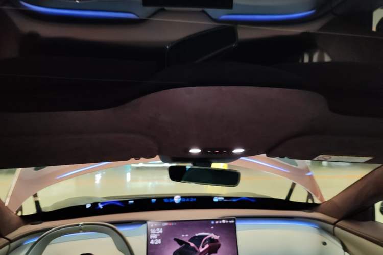 Used Xiaomi Auto YU7 2025 Ultra-Long Range High-Performance All-Wheel-Drive Max Edition Headliner