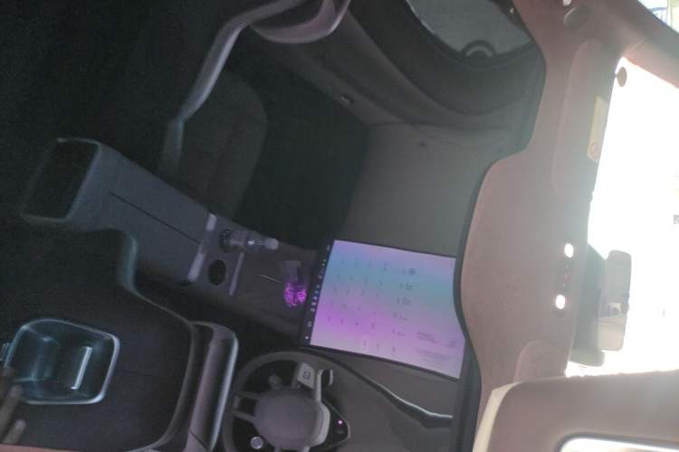 Used Xiaomi Auto YU7 2025 Ultra-Long Range High-Performance All-Wheel-Drive Max Edition Headliner