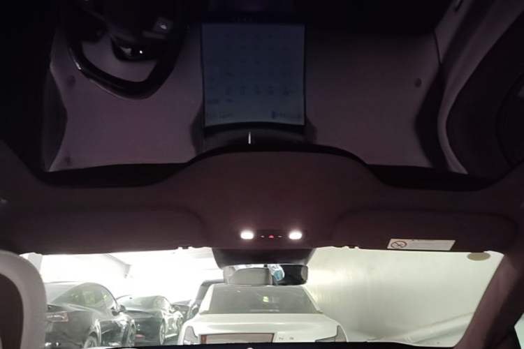 Used Xiaomi Auto YU7 2025 Ultra-Long Range High-Performance All-Wheel-Drive Max Edition Headliner