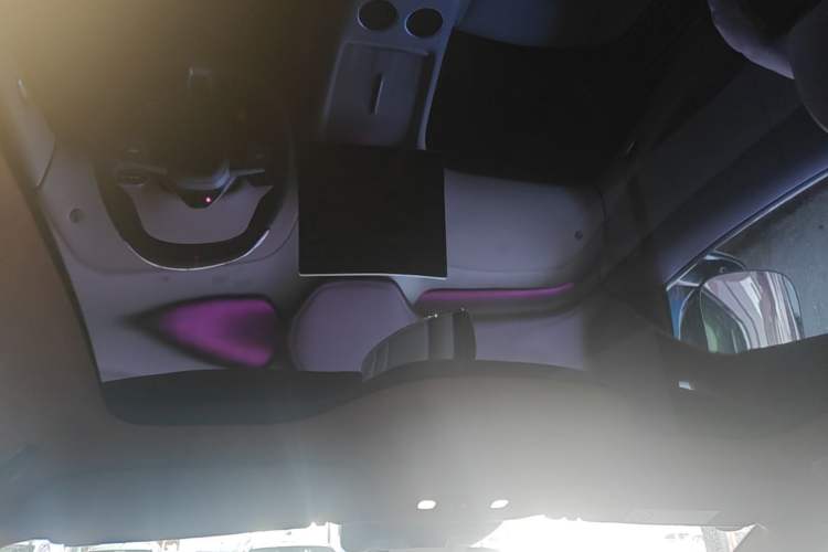 Used Xiaomi Auto YU7 2025 Ultra-Long Range High-Performance All-Wheel-Drive Max Edition Headliner