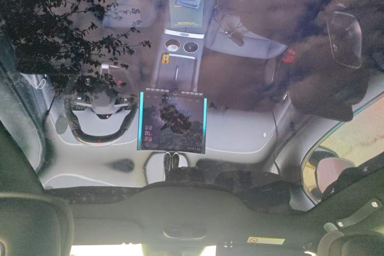 Used Xiaomi Auto YU7 2025 Ultra-Long Range High-Performance All-Wheel-Drive Max Edition Headliner