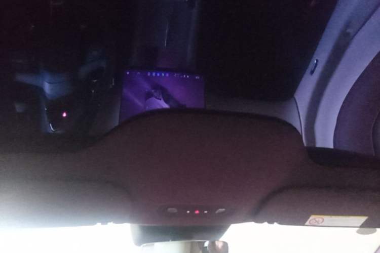 Used Xiaomi Auto YU7 2025 Ultra-Long Range High-Performance All-Wheel-Drive Max Edition Headliner