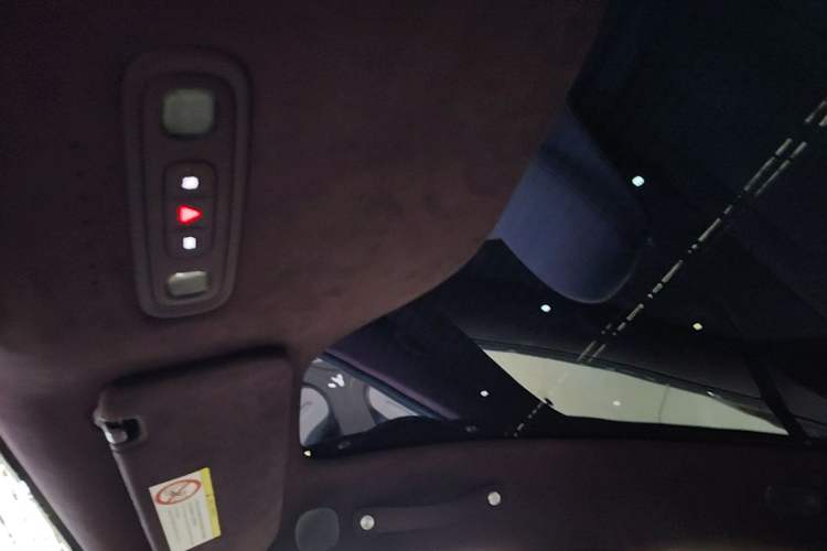 Used Xiaomi Auto YU7 2025 Ultra-Long Range High-Performance All-Wheel-Drive Max Edition Headliner