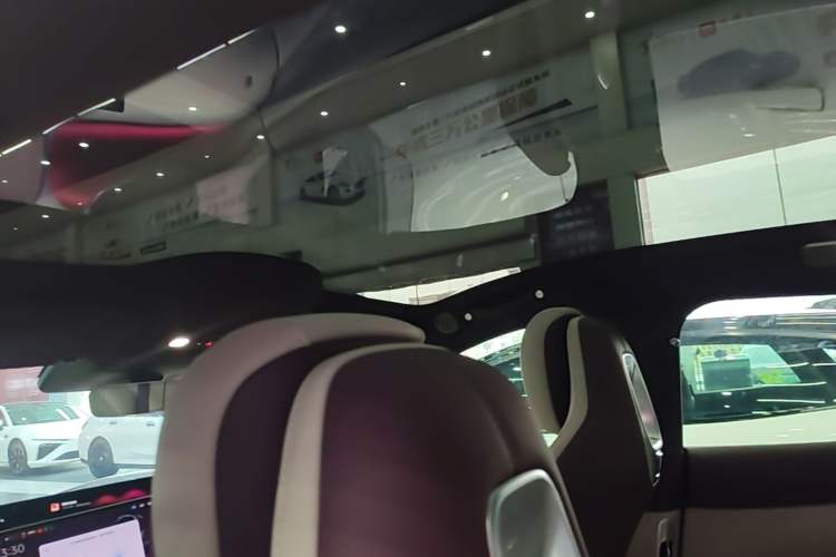 Used Xiaomi Auto YU7 2025 Ultra-Long Range Rear-Wheel Drive Version Headliner