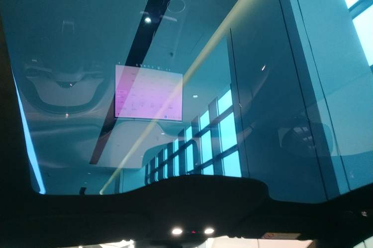 Used Xiaomi Auto YU7 2025 Ultra-Long Range High-Performance All-Wheel-Drive Max Edition Headliner