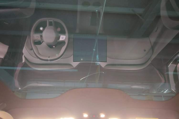 Used Xiaomi Auto YU7 2025 Ultra-Long Range High-Performance All-Wheel-Drive Max Edition Headliner